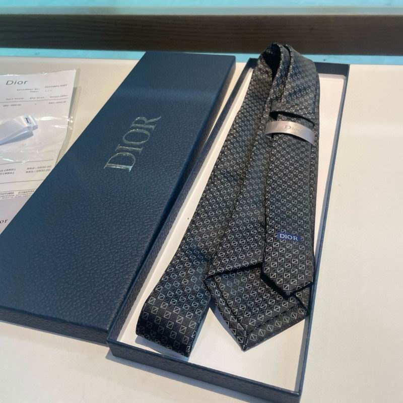 DIOR TIE SE(06)