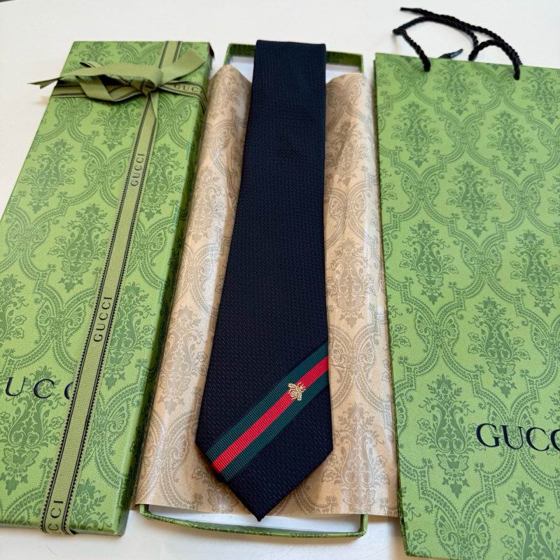 Gucci Tie SE (14)