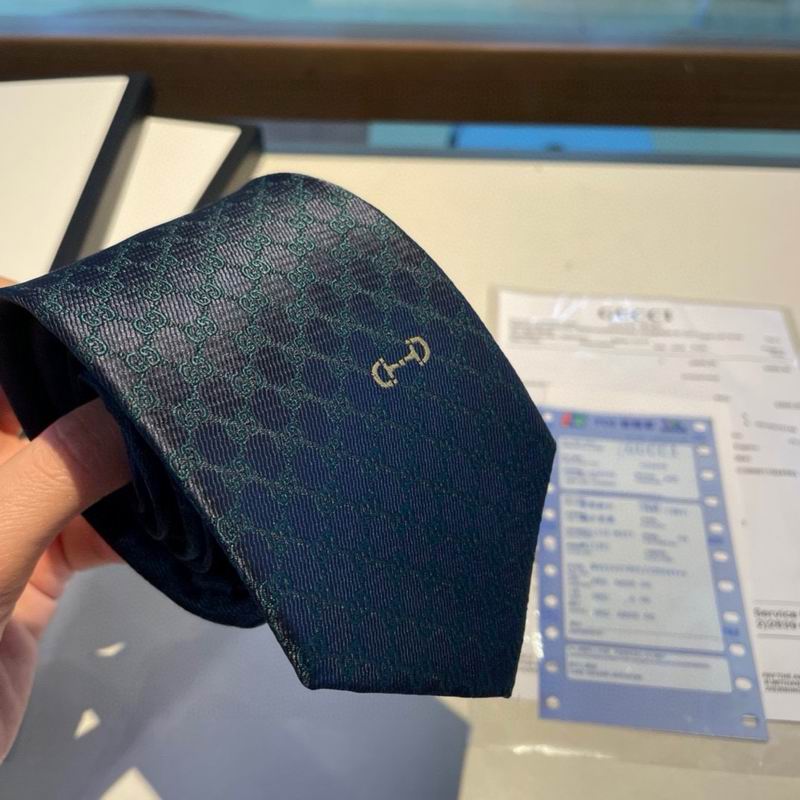 Gucci Tie SE(10)