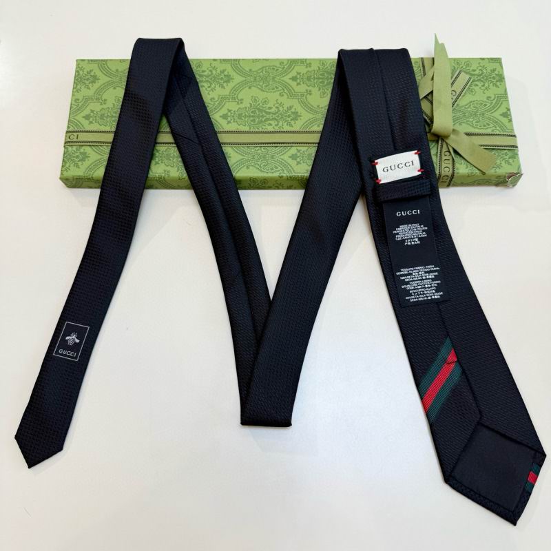 Gucci Tie SE (14)