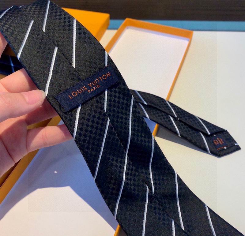 LV TIE SE(05)